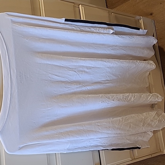 NWT Torrid Vintage White Long Sleeve Tee - Picture 3 of 3